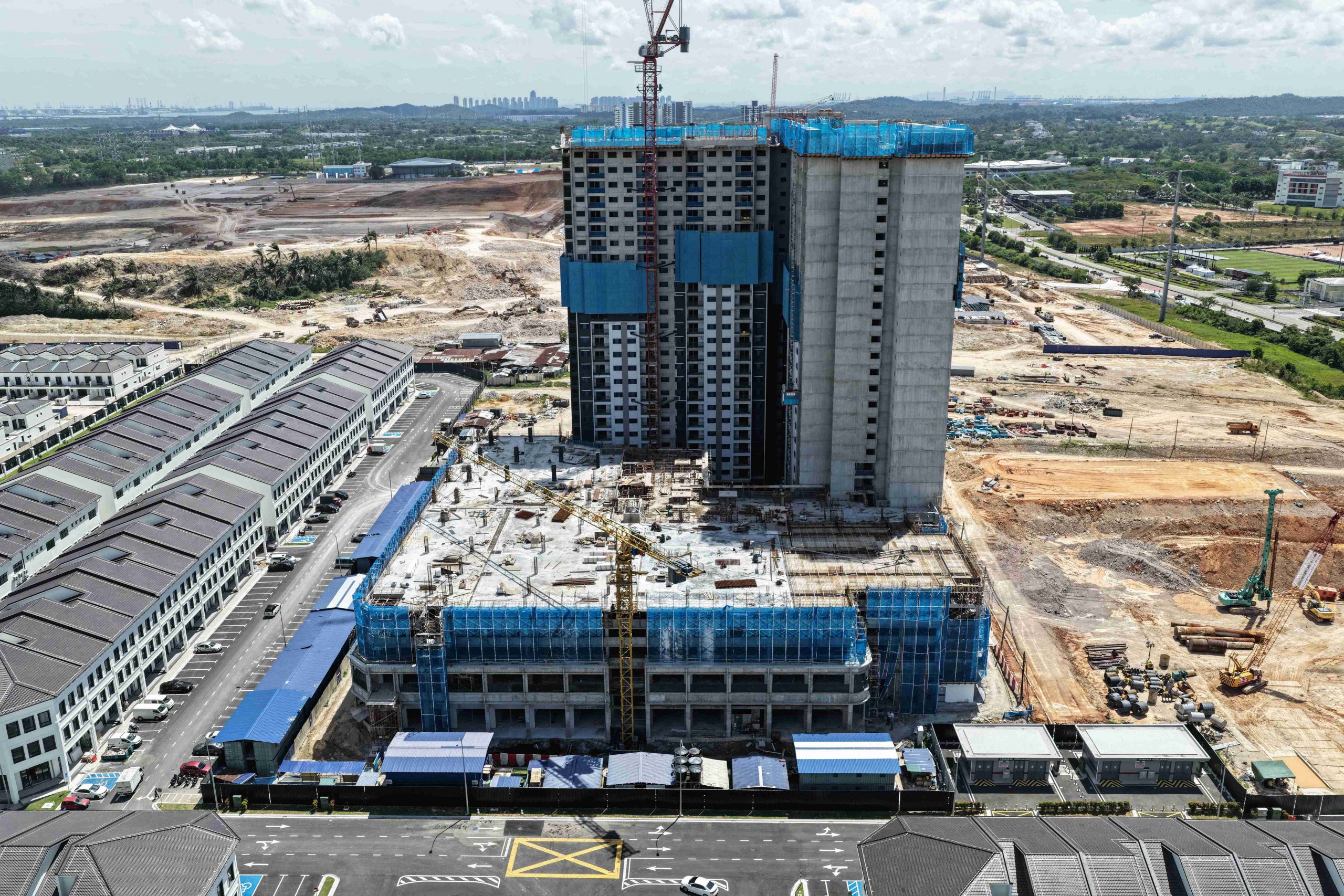 dji_fly_20251024_141918_0008_1761287483455_photo_11zon